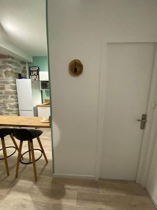 Charmant Studio Idealement Place Et Paisible ! Олорон-Сент-Мари Экстерьер фото