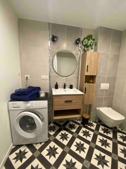 Charmant Studio Idealement Place Et Paisible ! Олорон-Сент-Мари Экстерьер фото