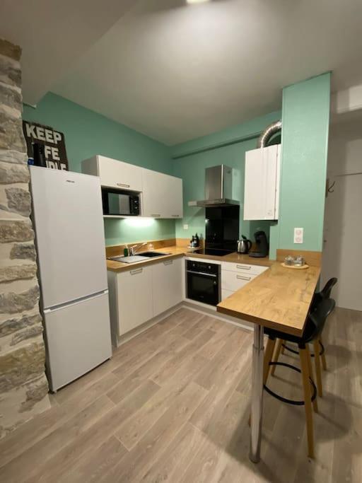 Charmant Studio Idealement Place Et Paisible ! Олорон-Сент-Мари Экстерьер фото